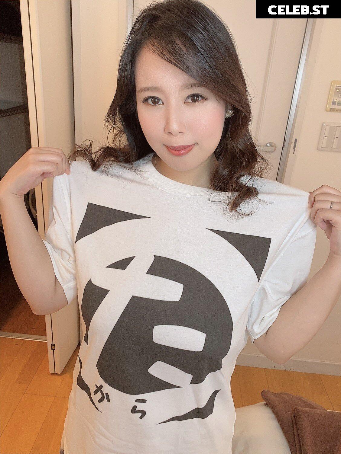 Shiori Tsukada 塚田詩織 Image 23085247