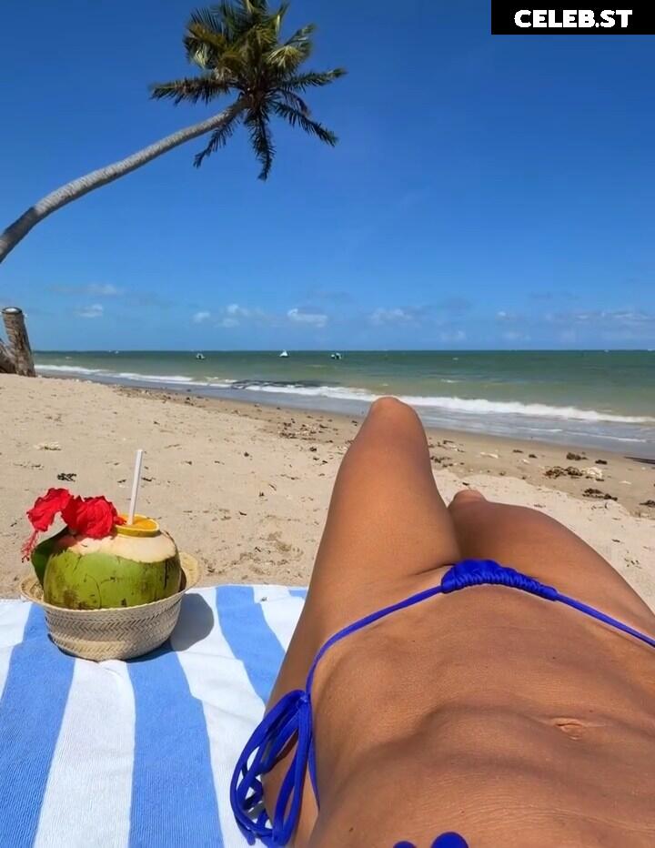 Deborah Secco Image 23086304