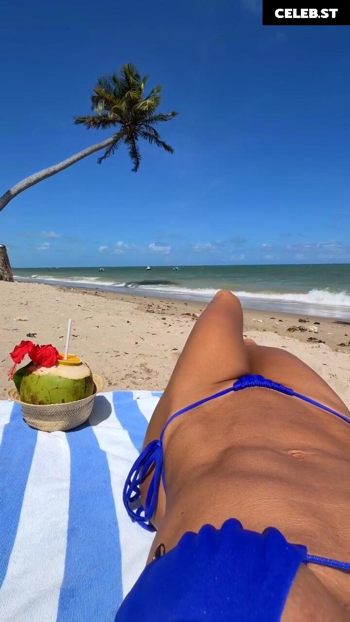 Deborah Secco Image 23086214