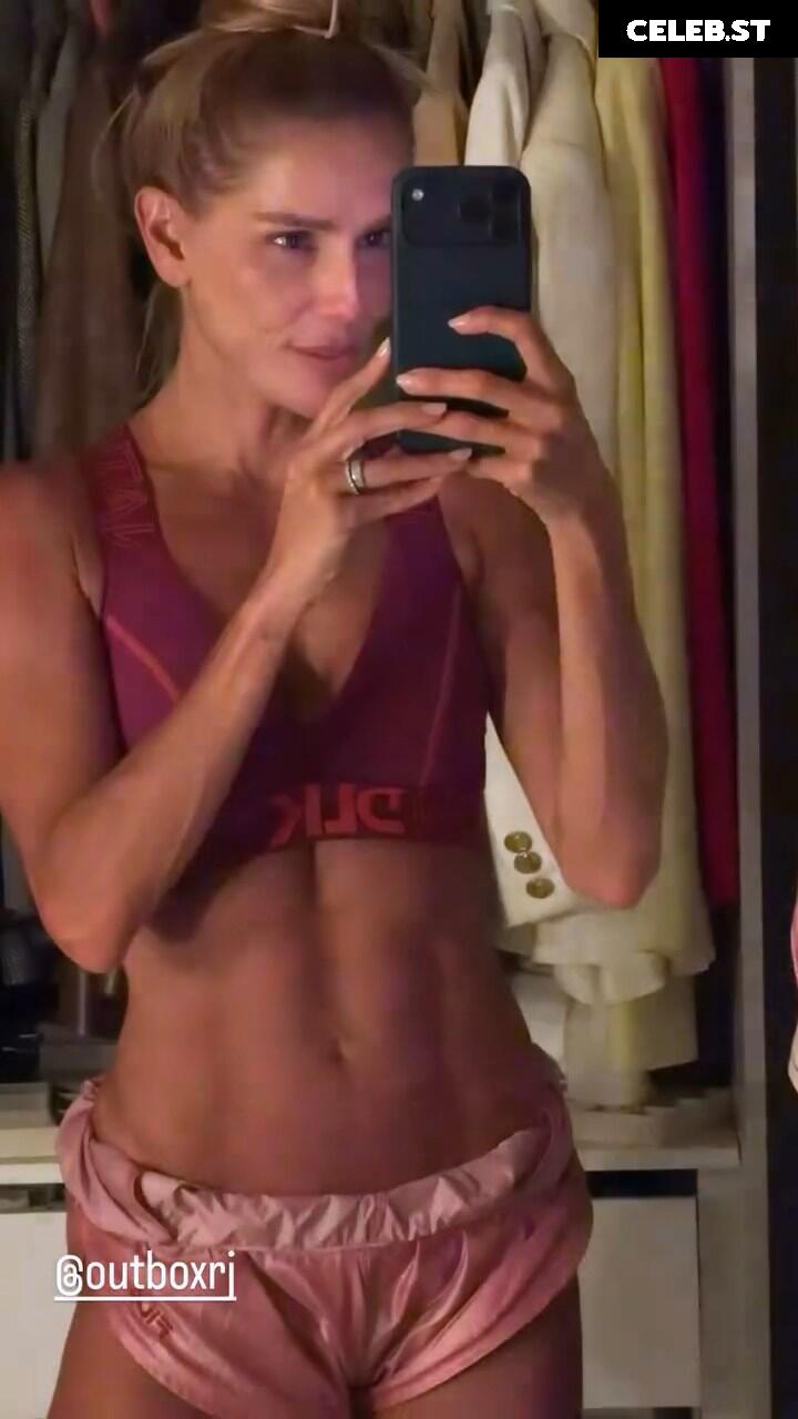 Deborah Secco Image 23086252