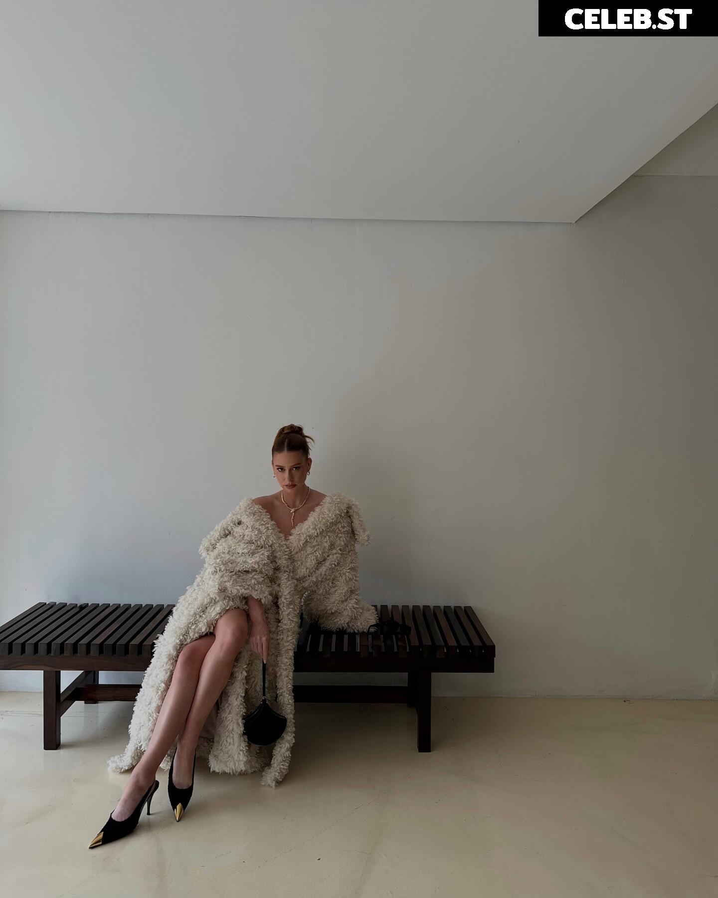 Marina Ruy Barbosa Image 23081833