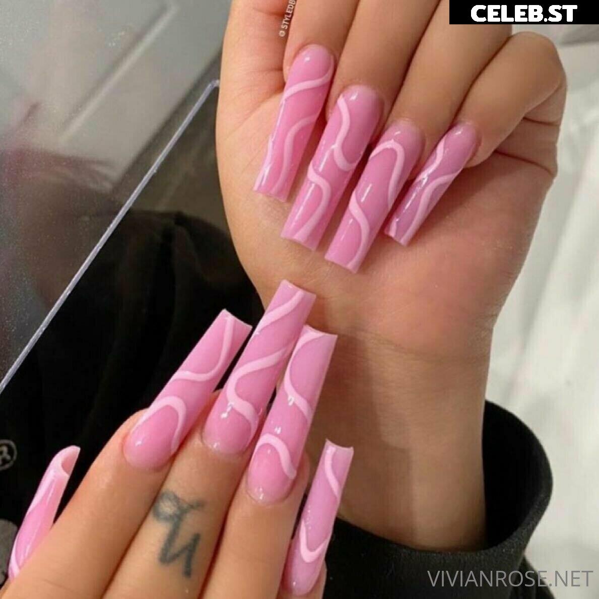 Vivian Rose Image 2308343