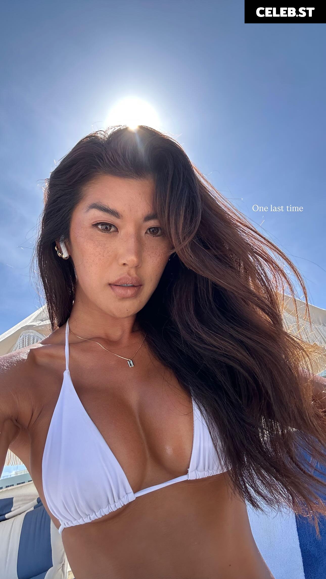 Jenn Lee / Jennifer Lee / jennleezy Image 23082903