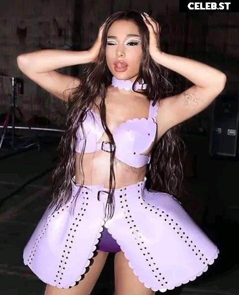 Ariana Grande Image 2885304