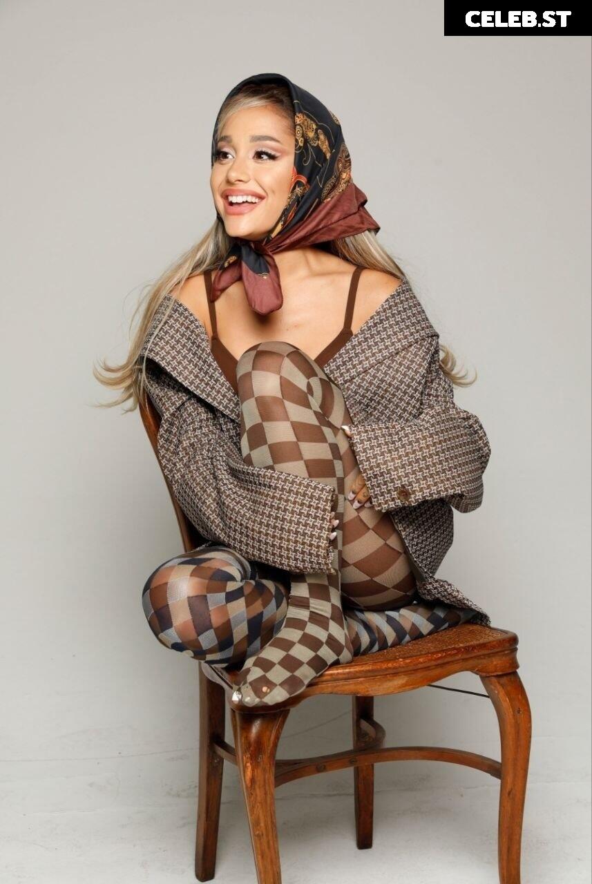 Ariana Grande Image 2886219