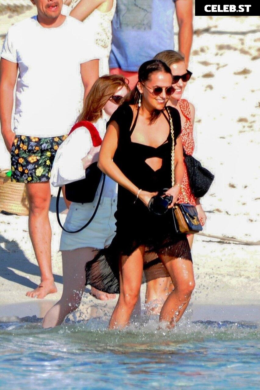 Alicia Vikander Image 2884844