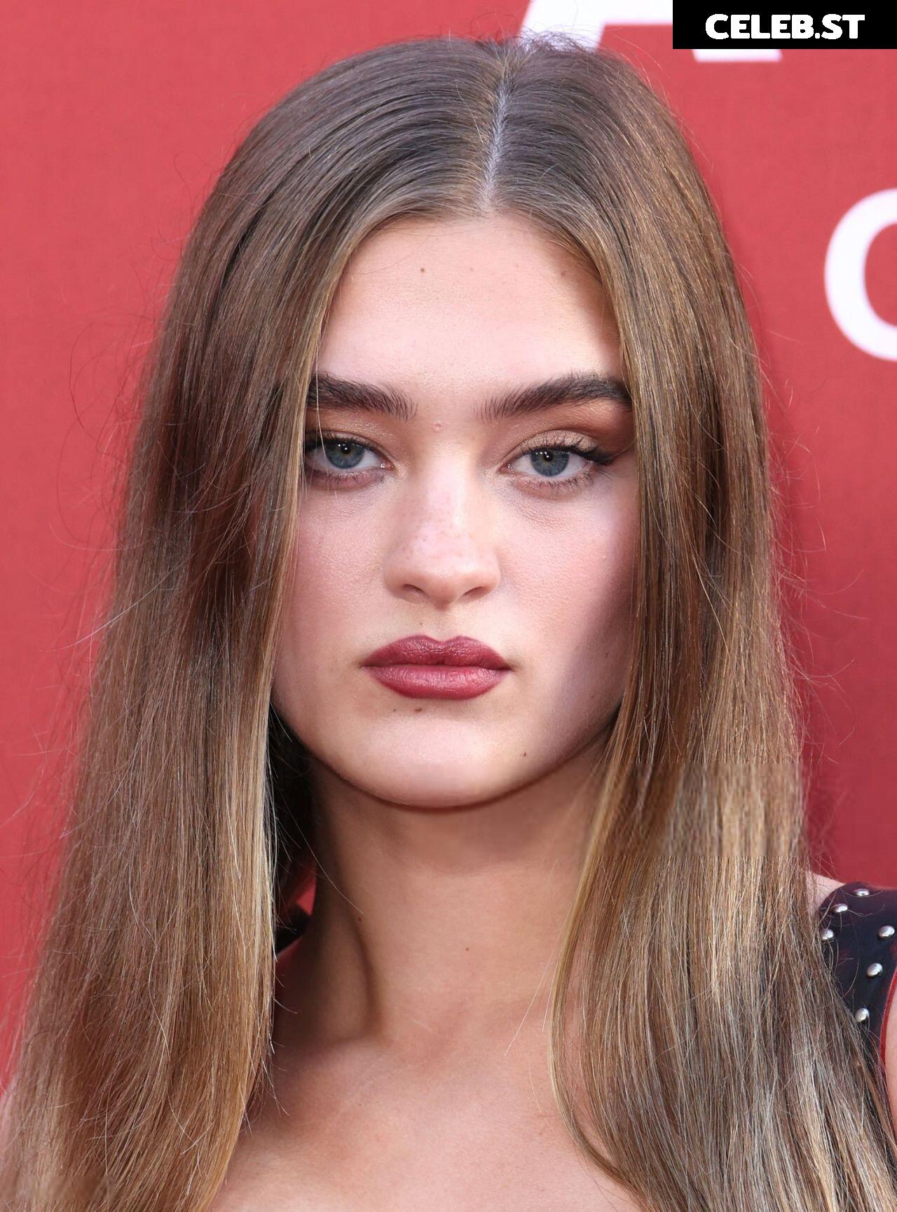 Lizzy Greene Image 2884452