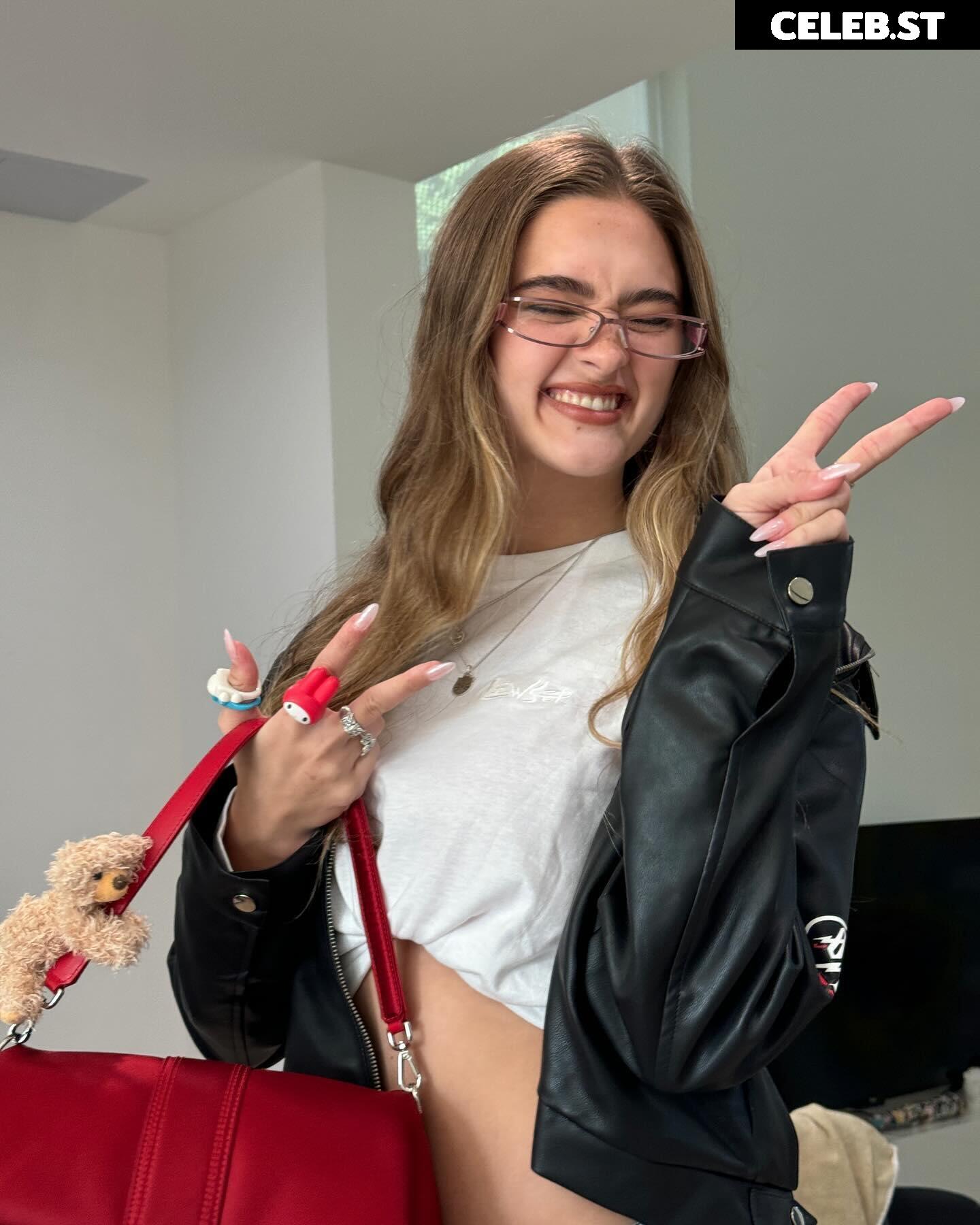 Lizzy Greene Image 2884462