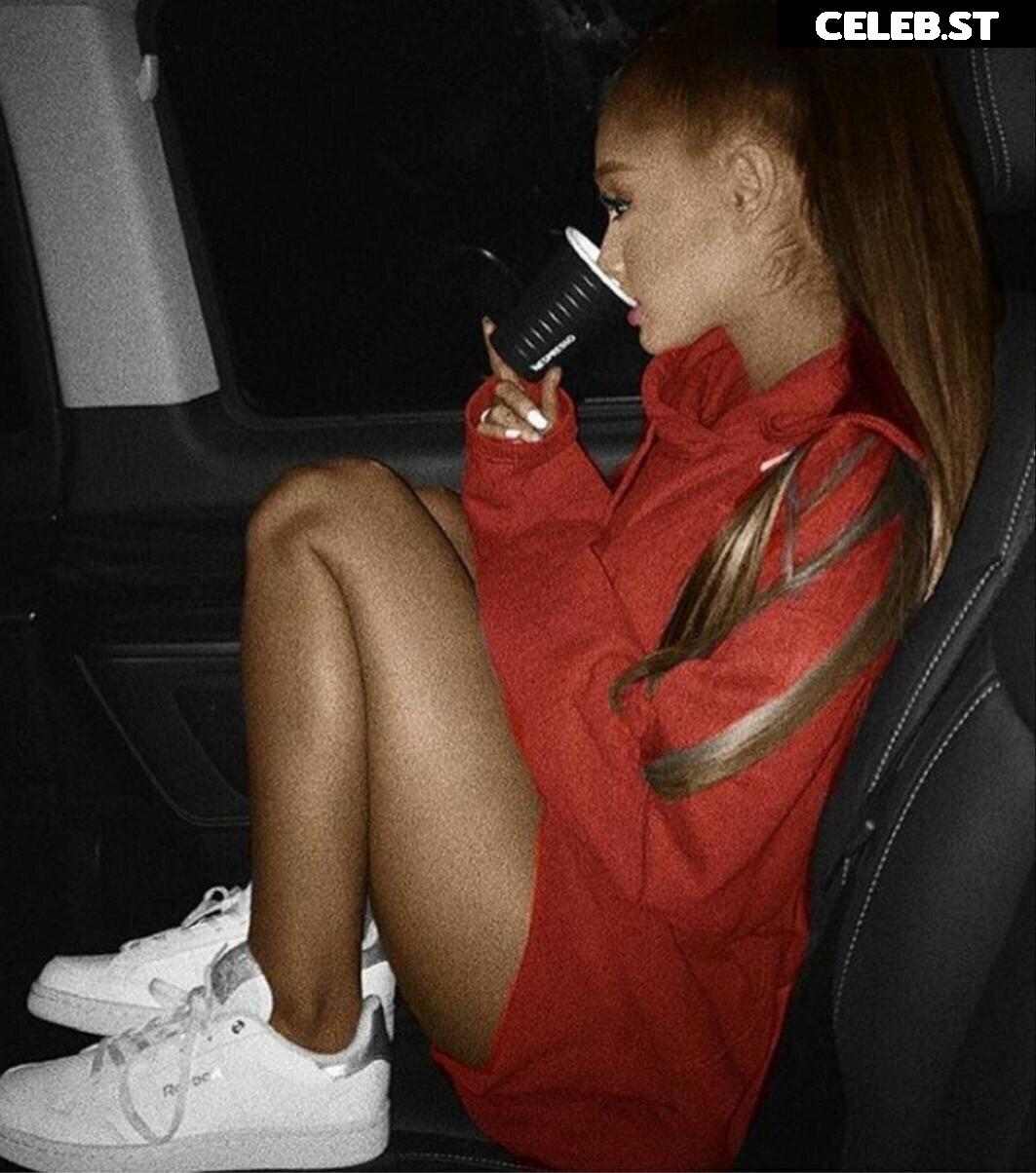 Ariana Grande Image 2884130