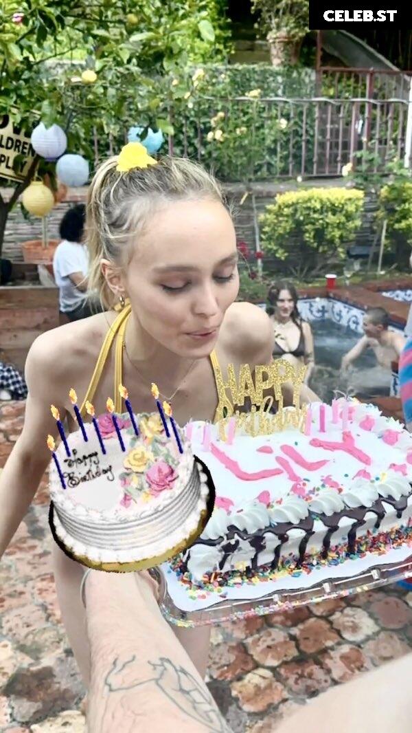 Lily-Rose Depp Image 2882885