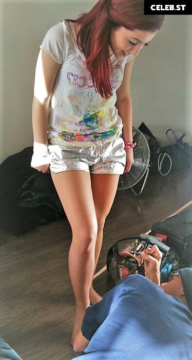 Ariana Grande Image 2882793