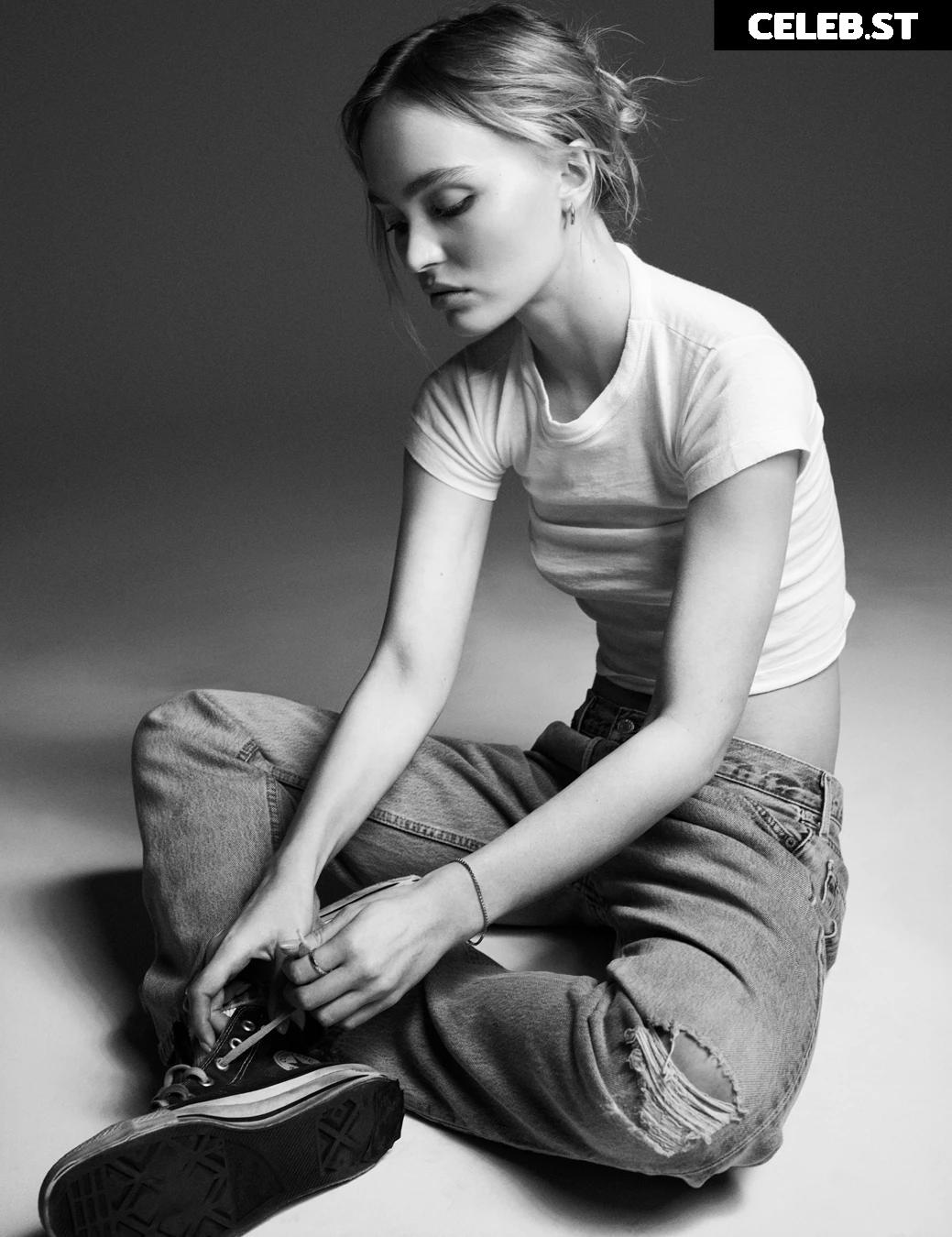 Lily-Rose Depp Image 2882676