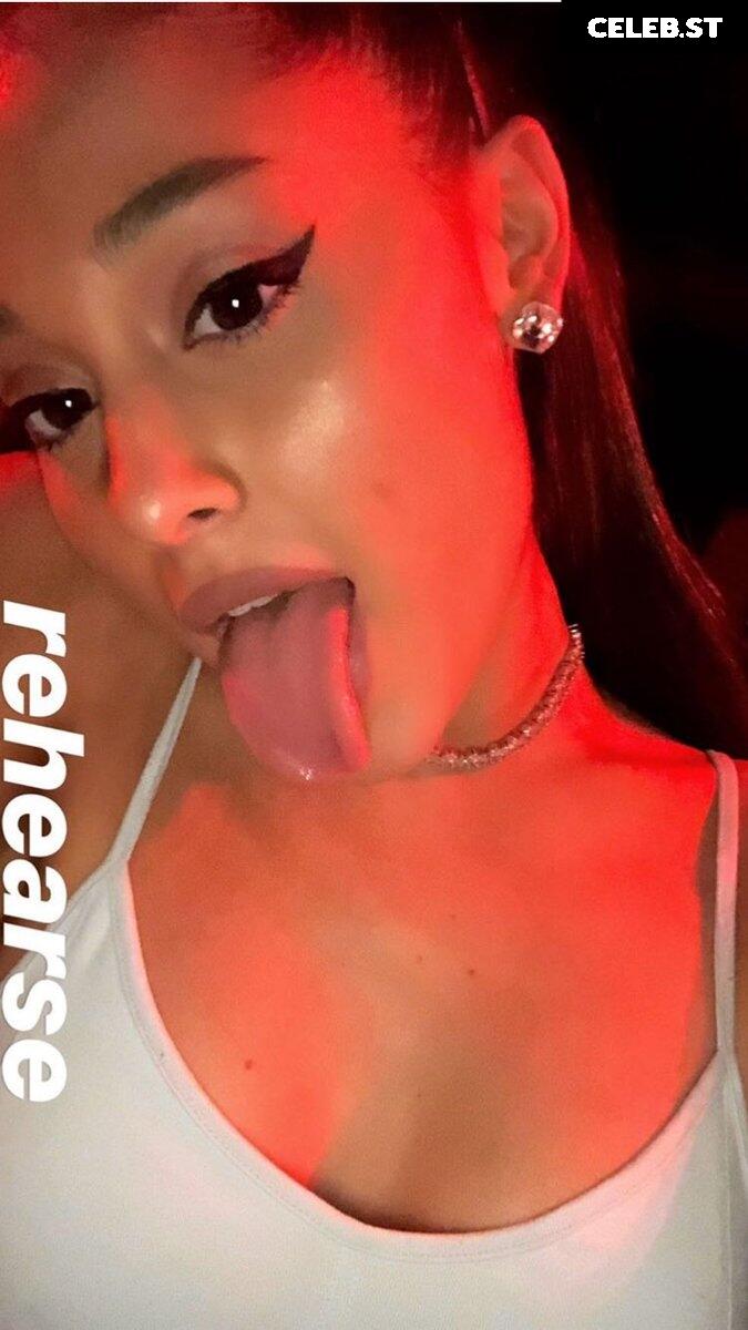 Ariana Grande Image 2882666