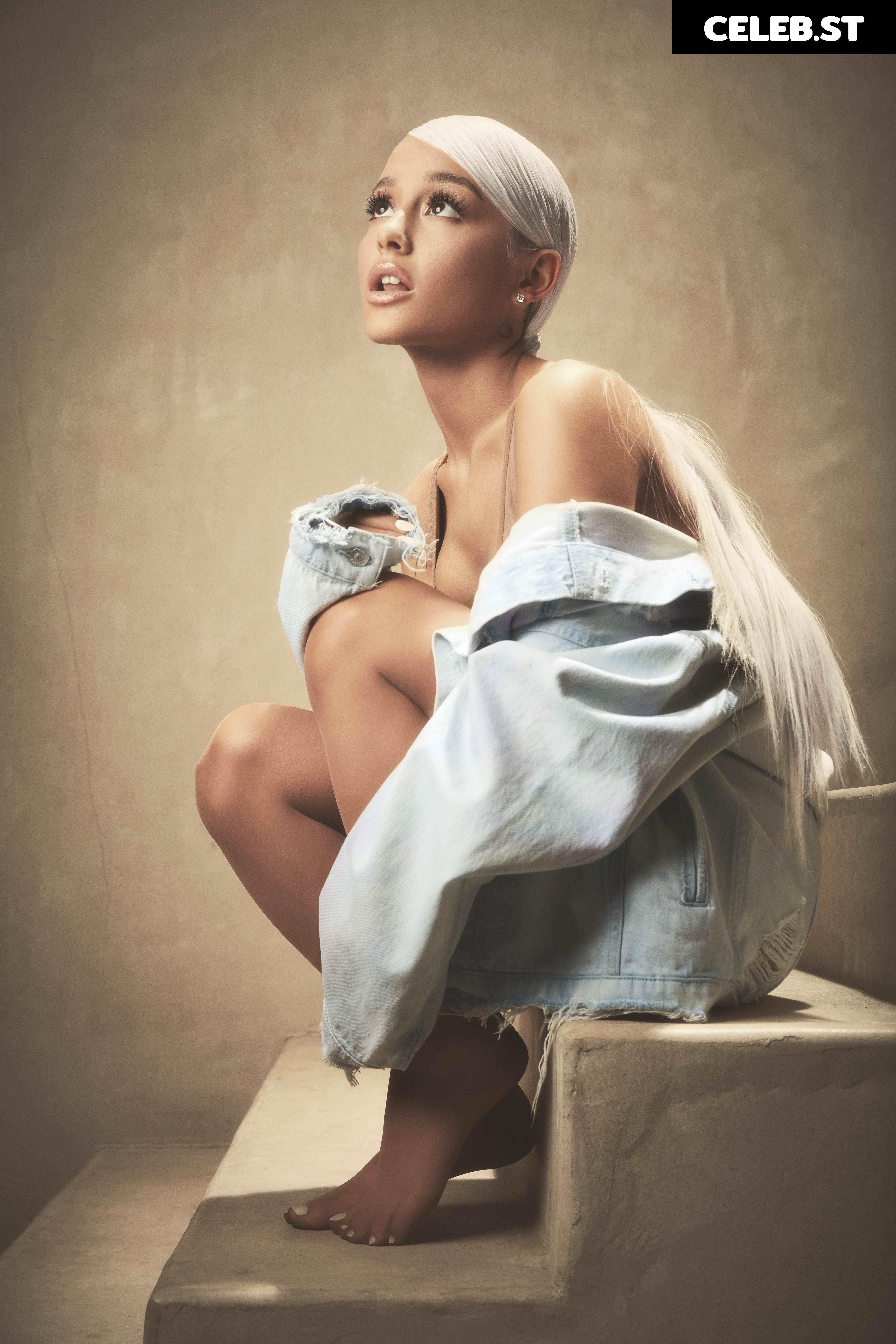 Ariana Grande Image 2882380