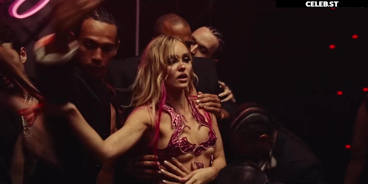 Lily-Rose Depp Image 2883521