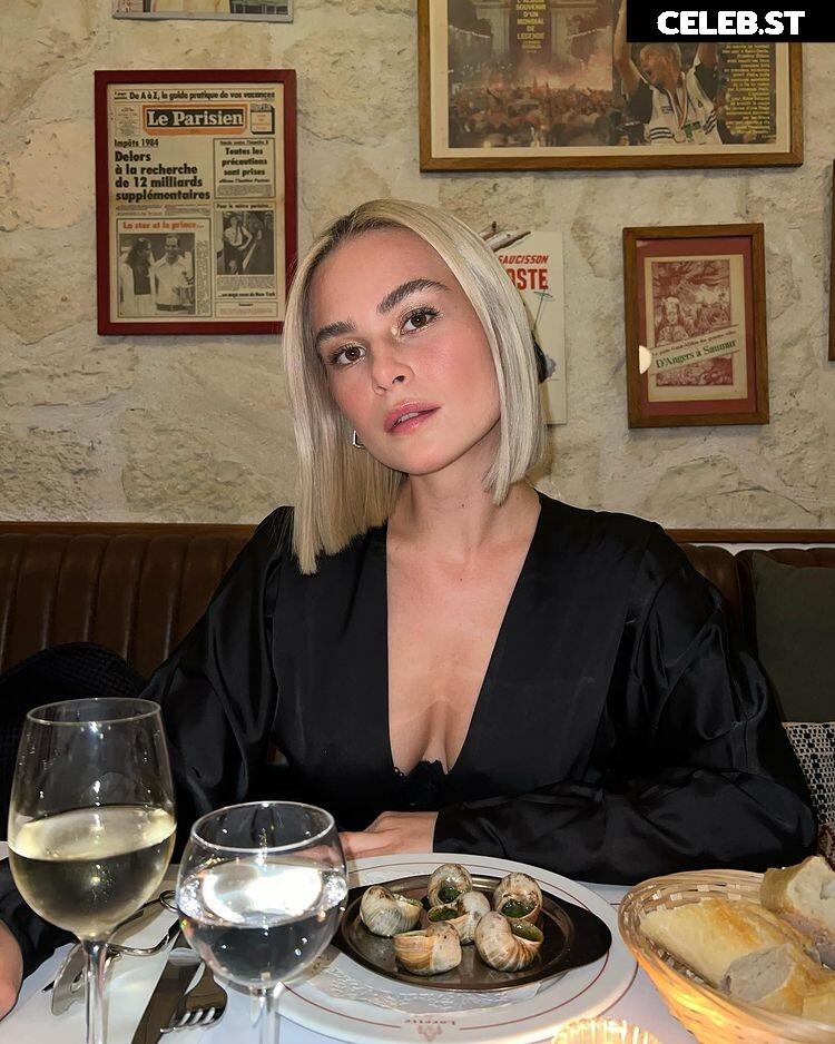 Mathea Image 2883351