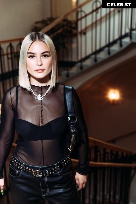 Mathea Image 2883308