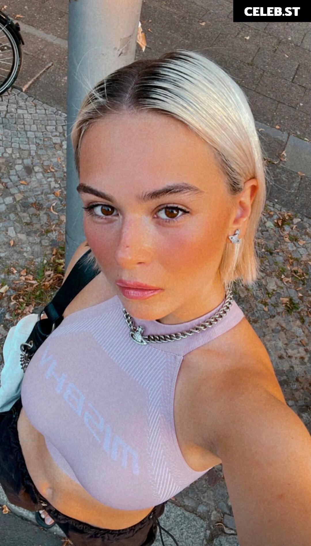 Mathea Image 2883286