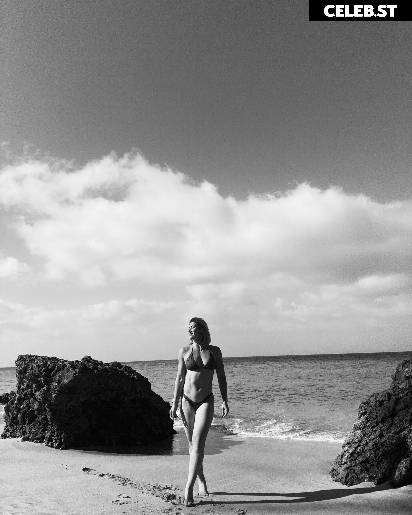 Pauline Grabosch Image 2880262