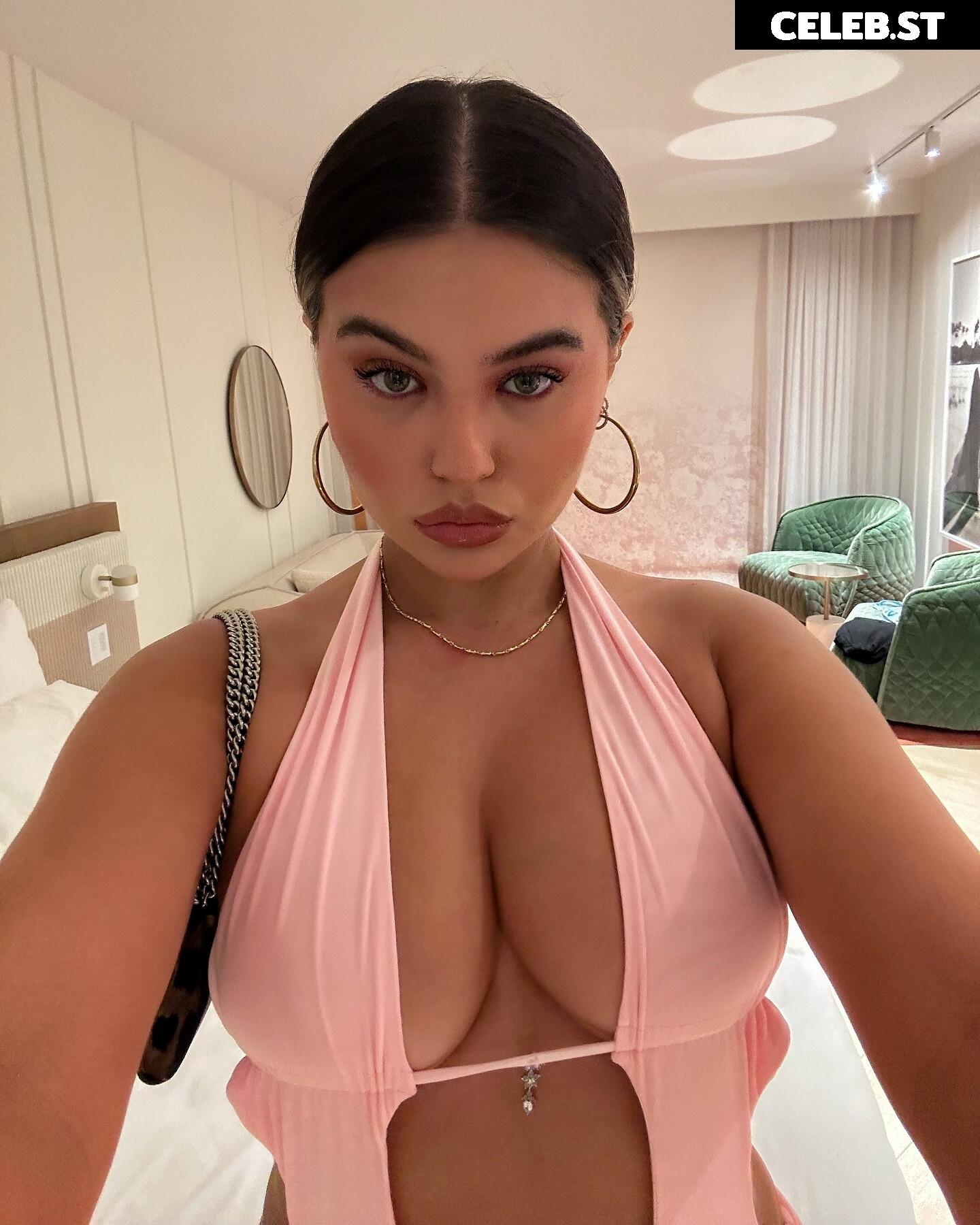 Sofia Jamora Image 2875803