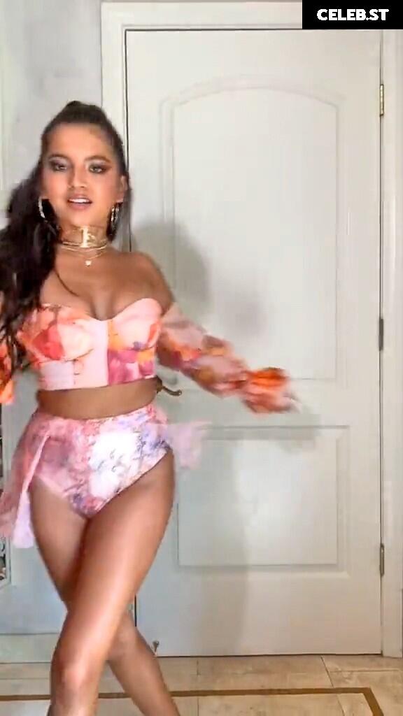 Isabela Merced Image 2876129