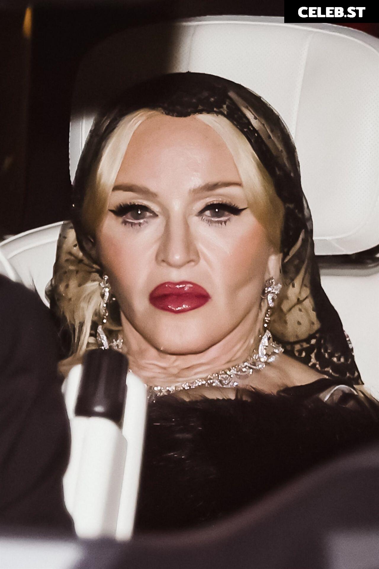 Madonna Image 2876091