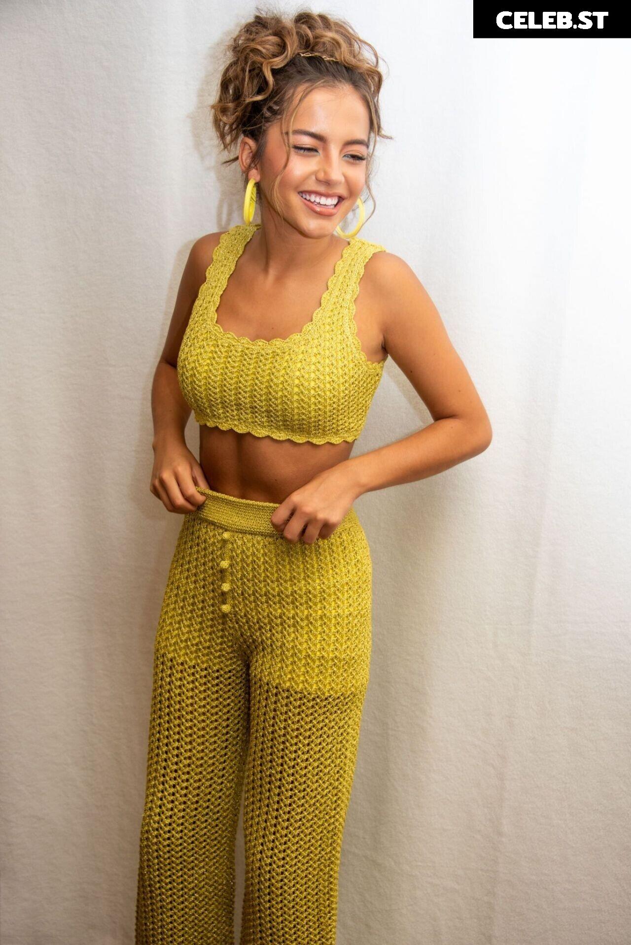 Isabela Merced Image 2876002