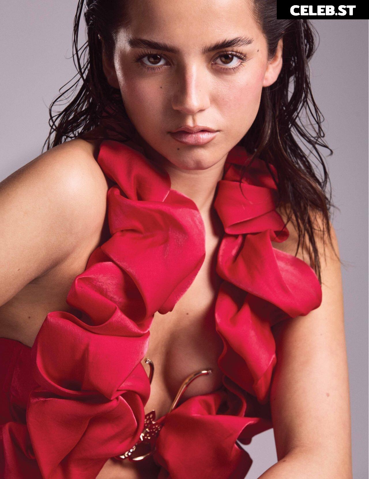 Isabela Merced Image 2876356