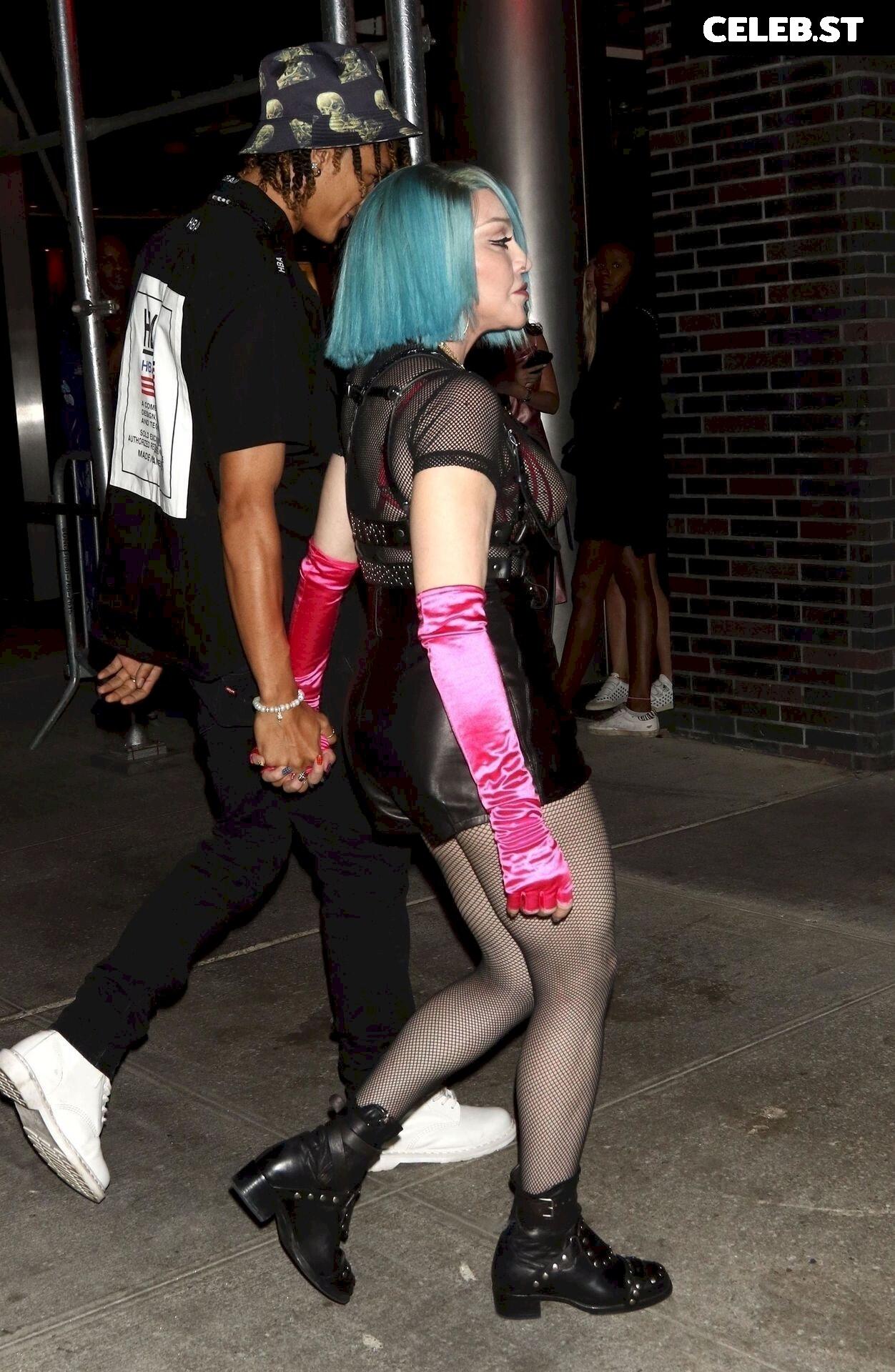 Madonna Image 2876225