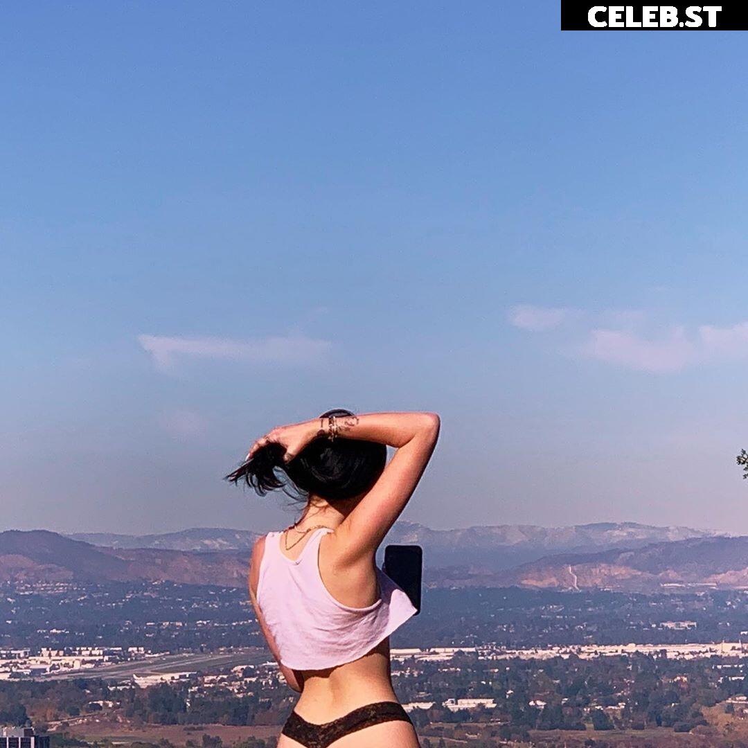 Noah Cyrus Image 2872669