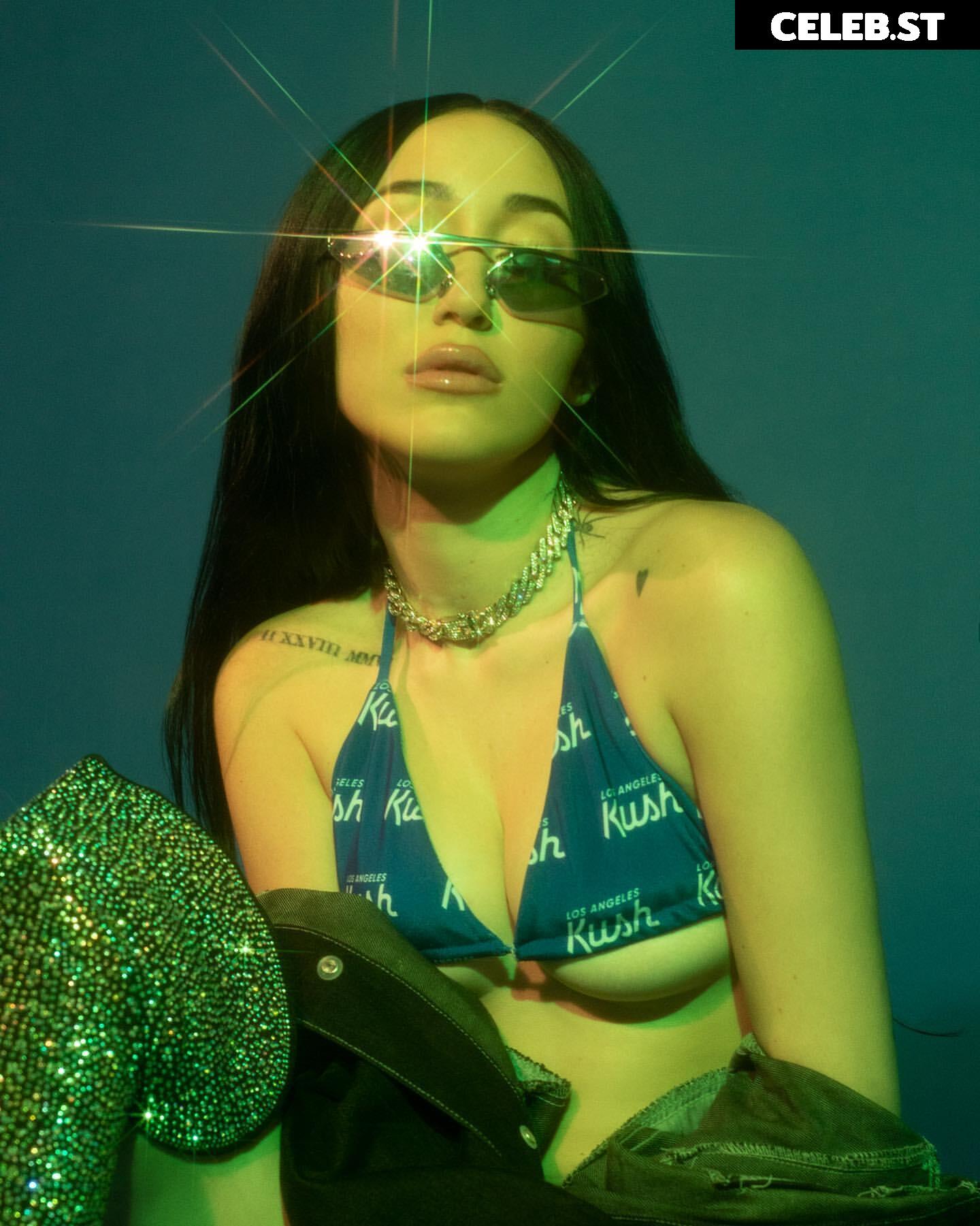 Noah Cyrus Image 2872105