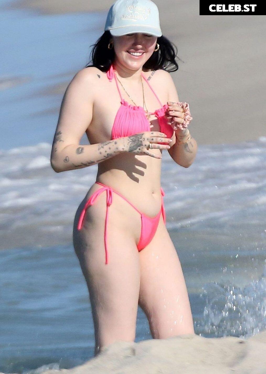 Noah Cyrus Image 2872954