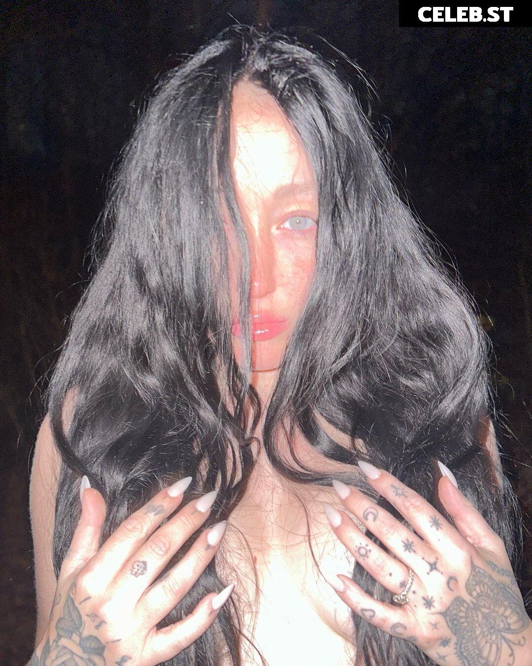 Noah Cyrus Image 2873782