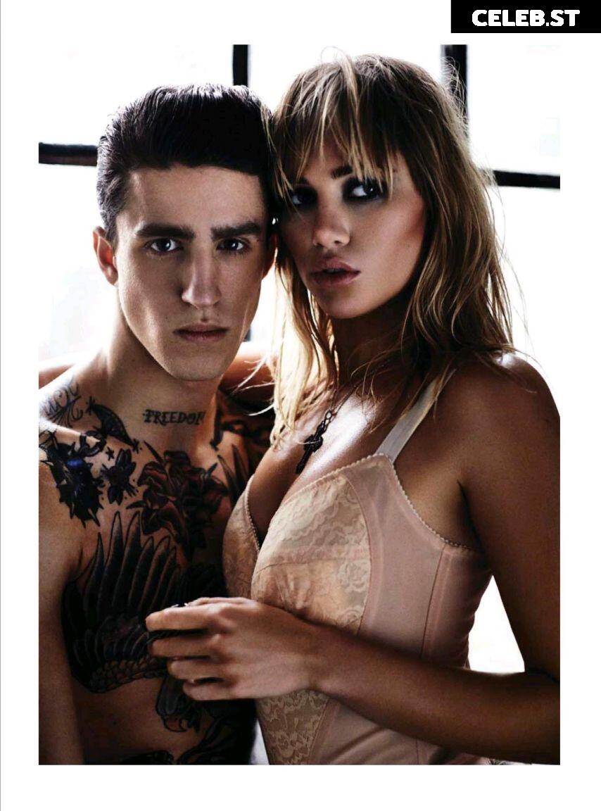 Suki Waterhouse Image 2873699