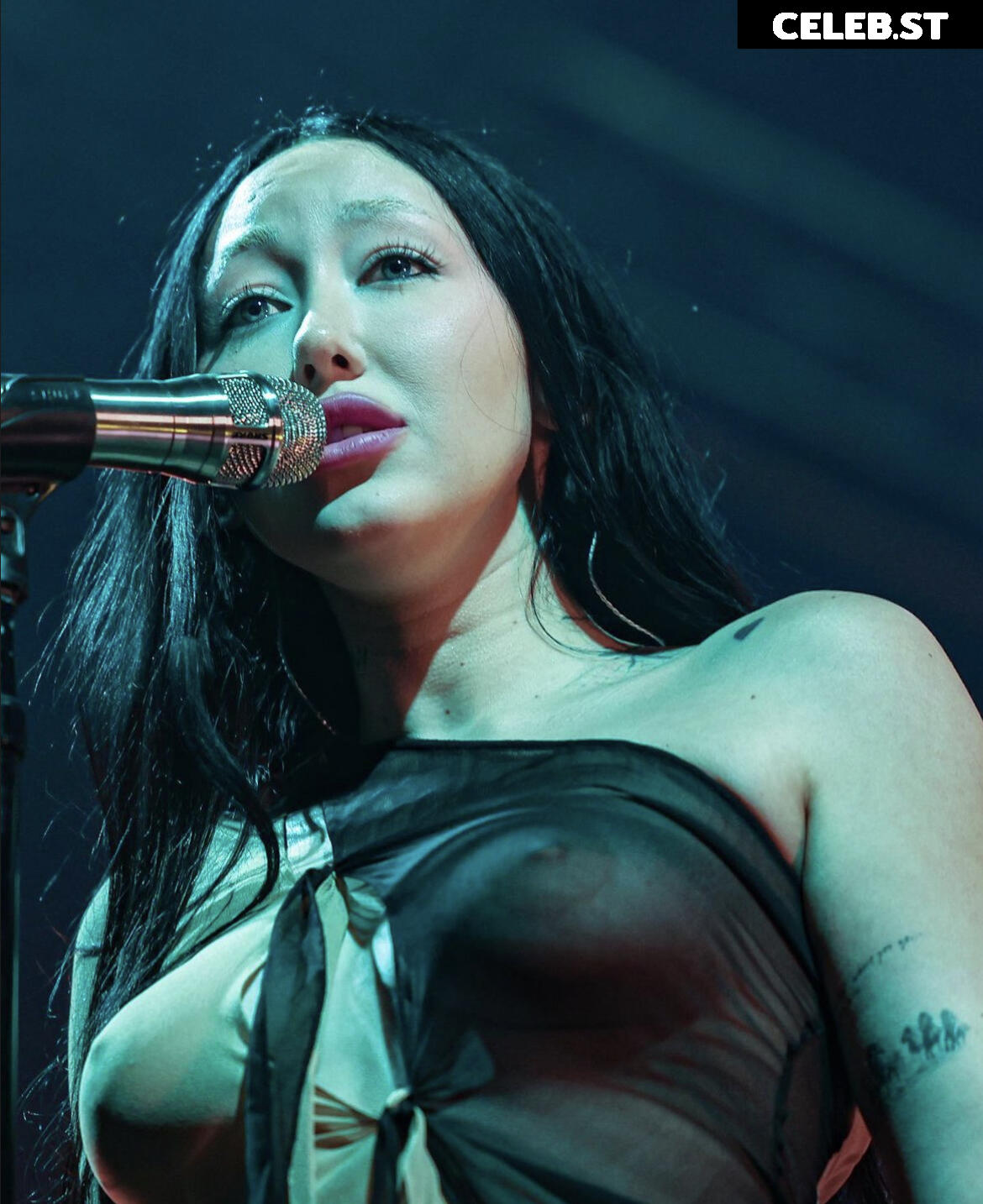 Noah Cyrus Image 2873188