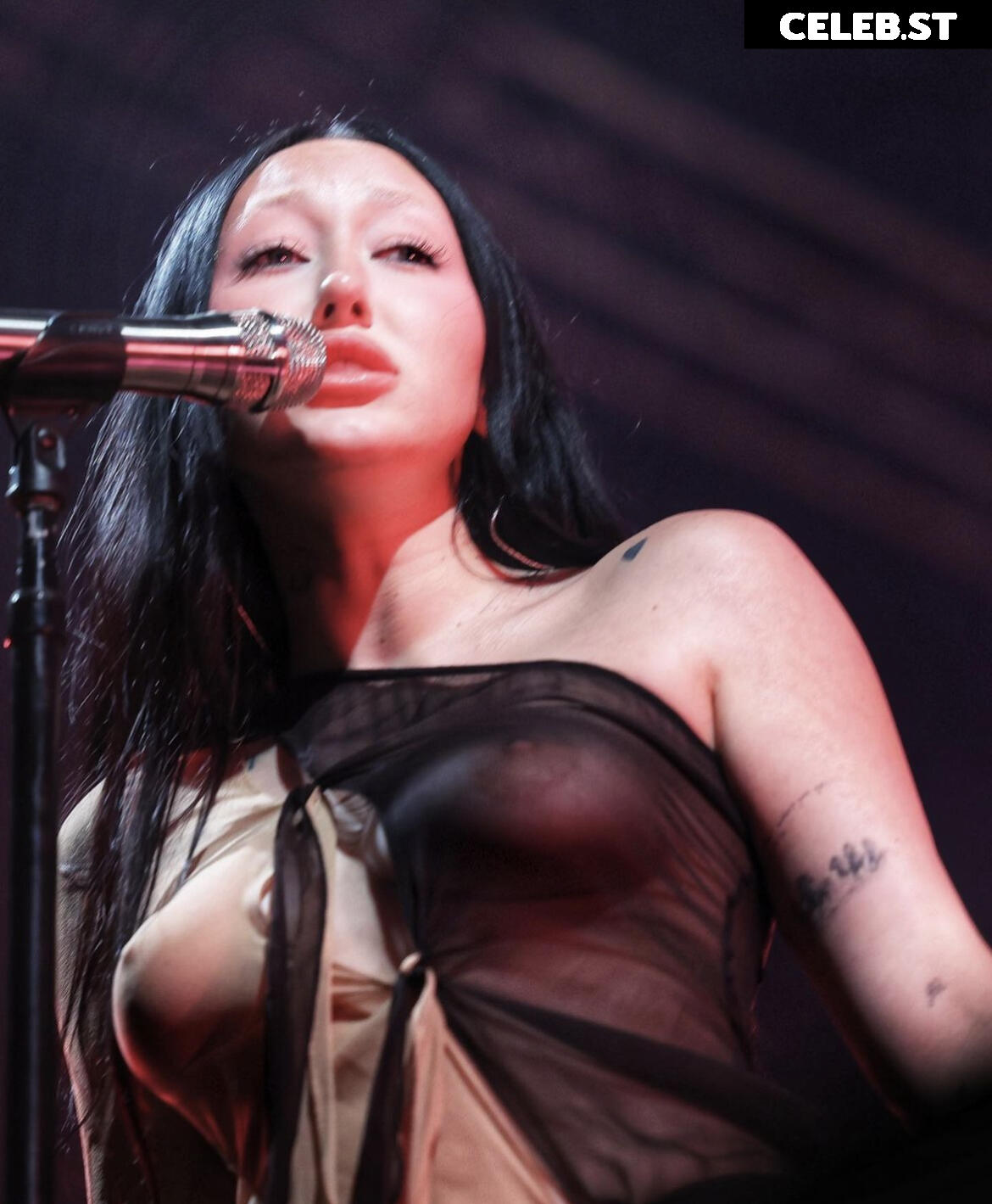 Noah Cyrus Image 2873119