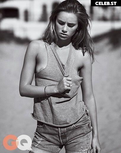 Suki Waterhouse Image 2873398