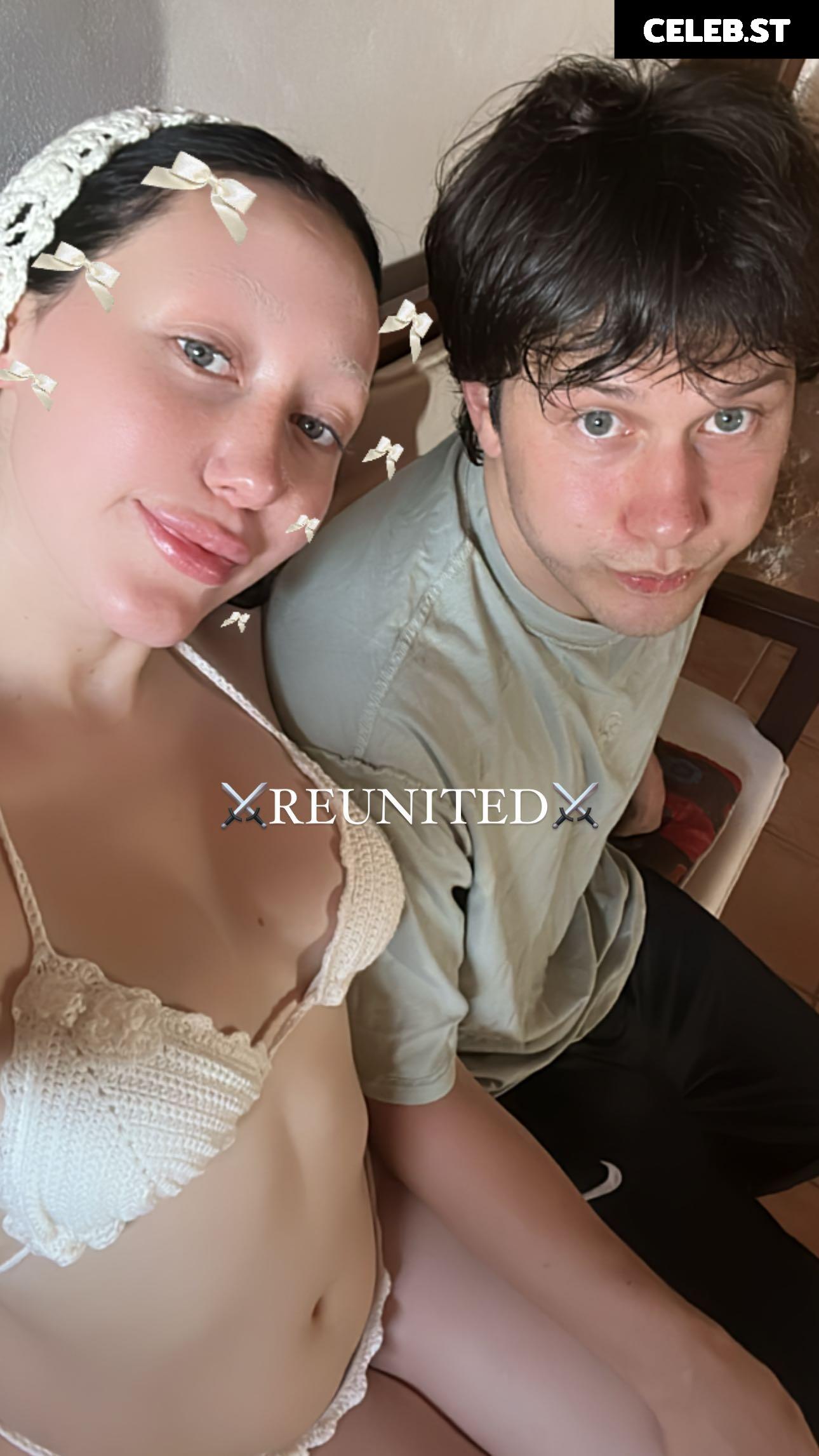 Noah Cyrus Image 2873208