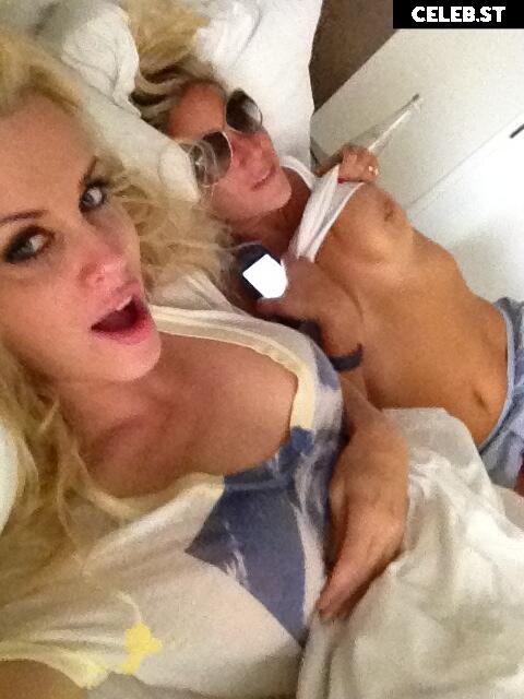 Jenny McCarthy Image 2879870