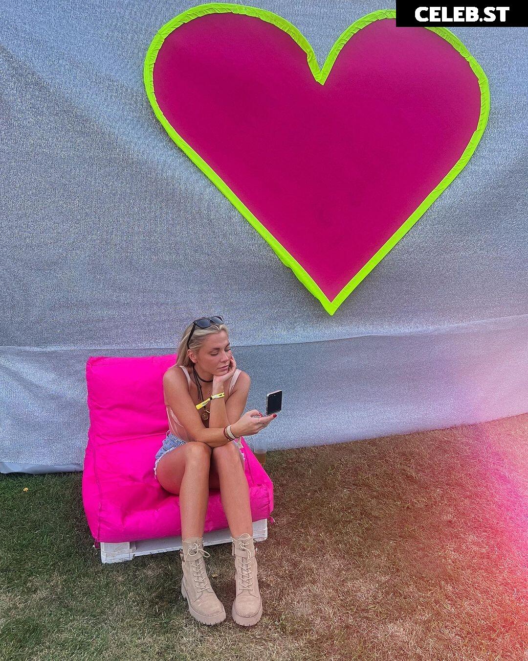 Valentina Pahde Image 2862450