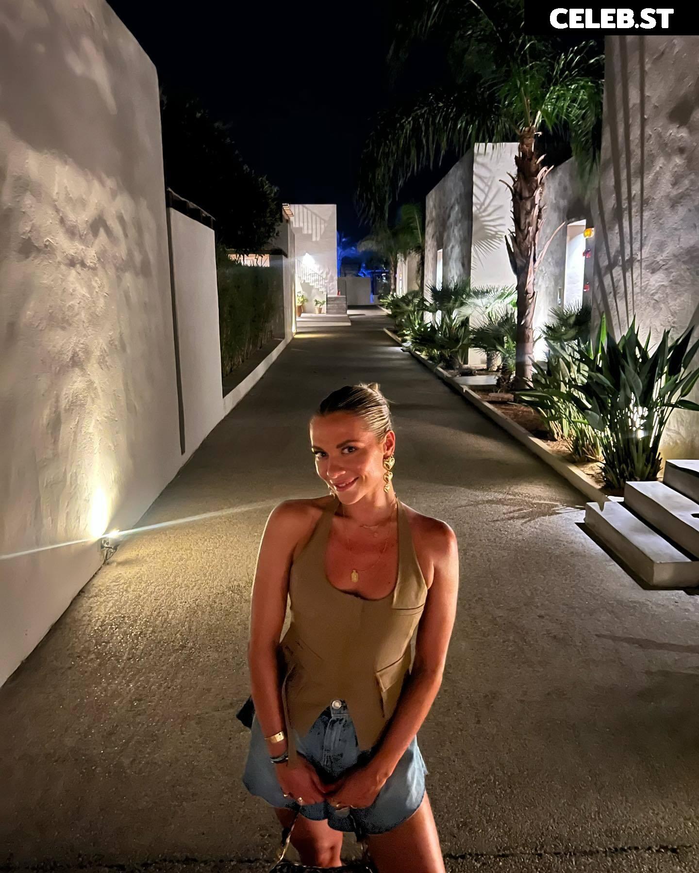 Valentina Pahde Image 2862400