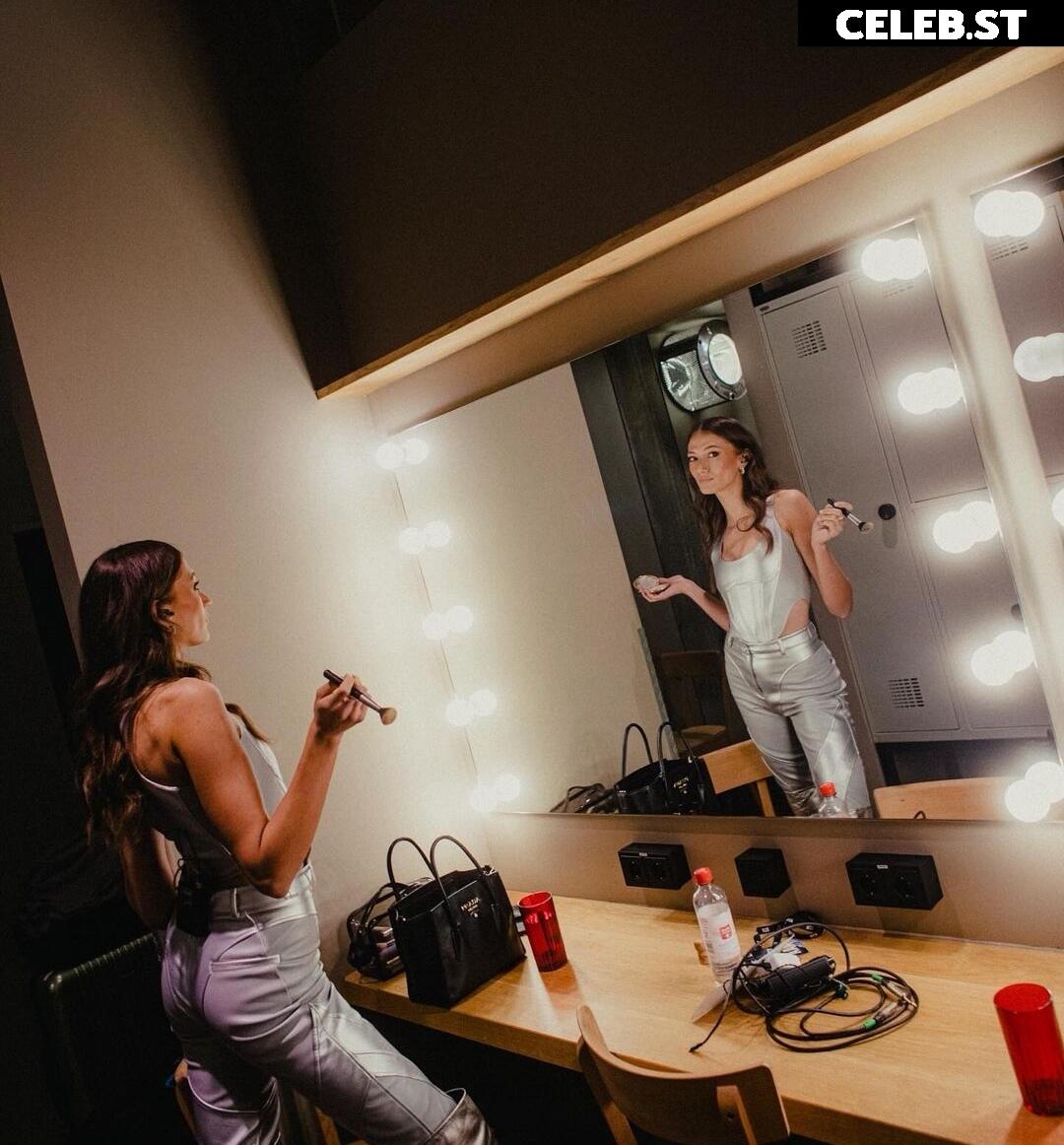 Leony Burger Image 2862130