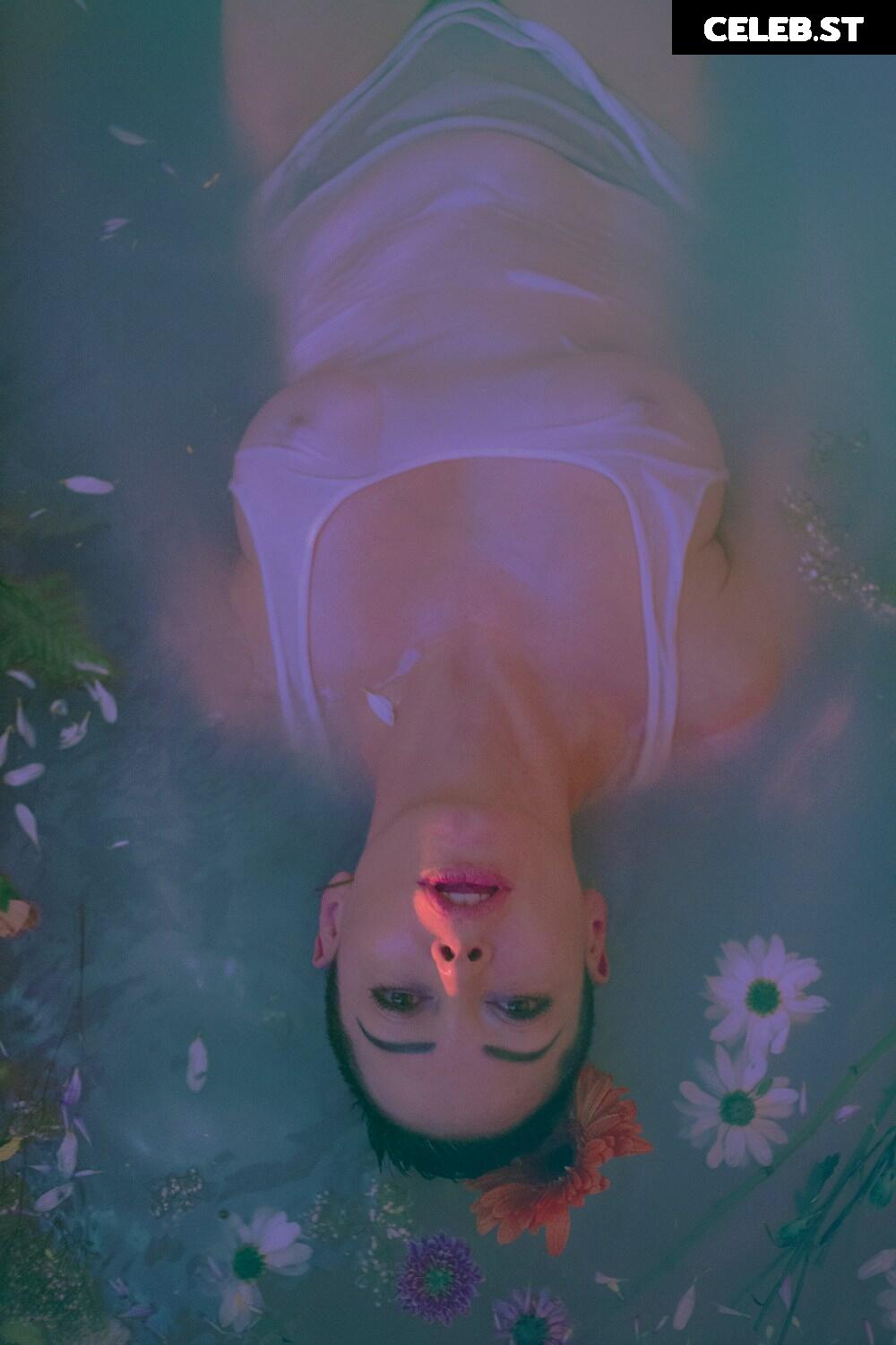 Rose McGowan Image 2860011