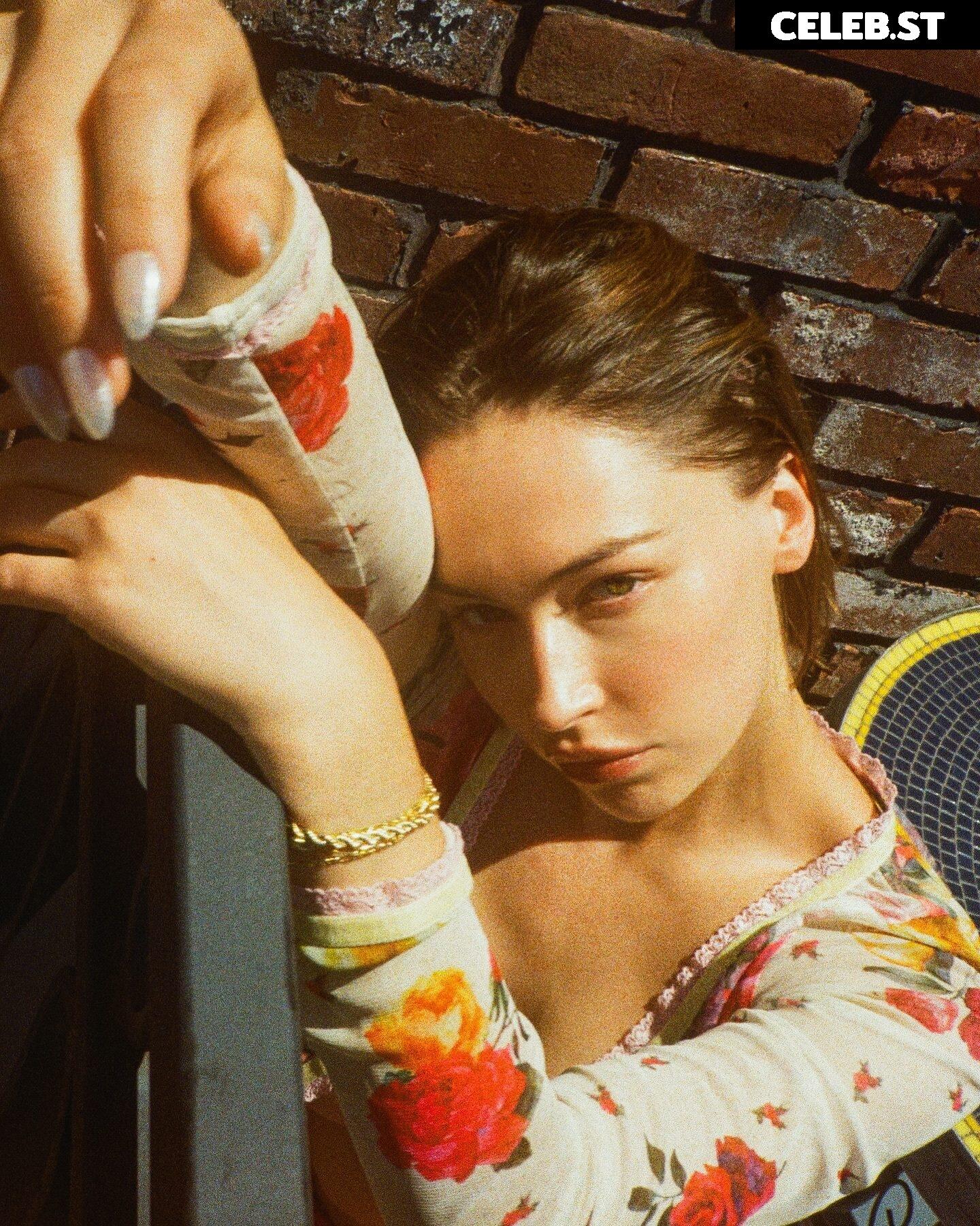 Elsie Hewitt Image 2869824