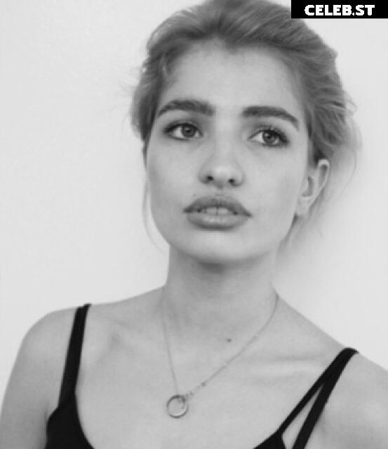 Sarina Nowak Image 2869642