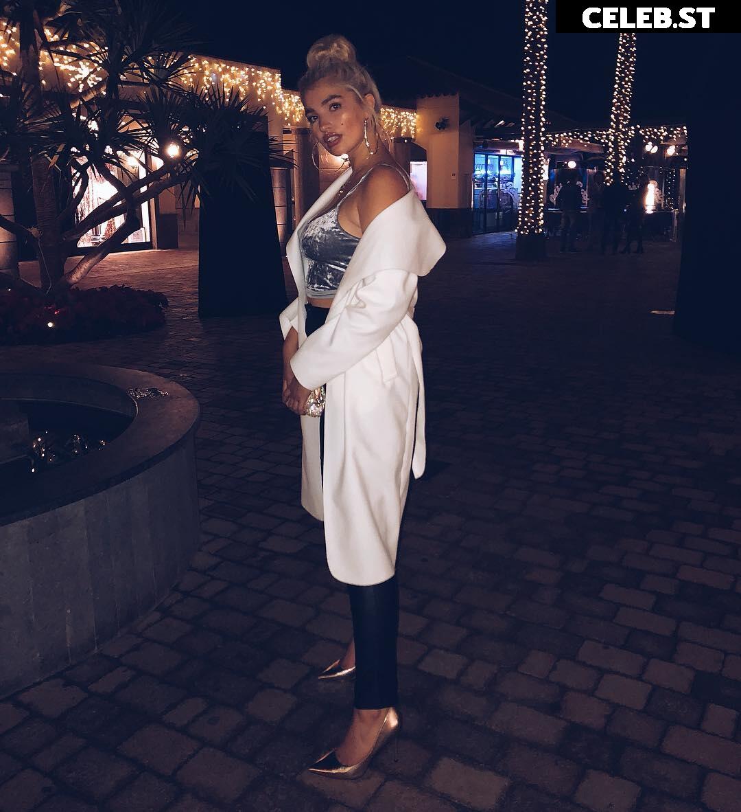 Sarina Nowak Image 2868525