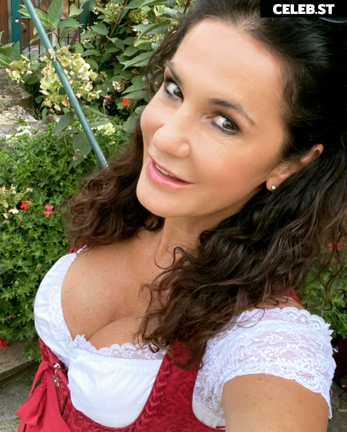 Mariella Ahrens Image 2856183