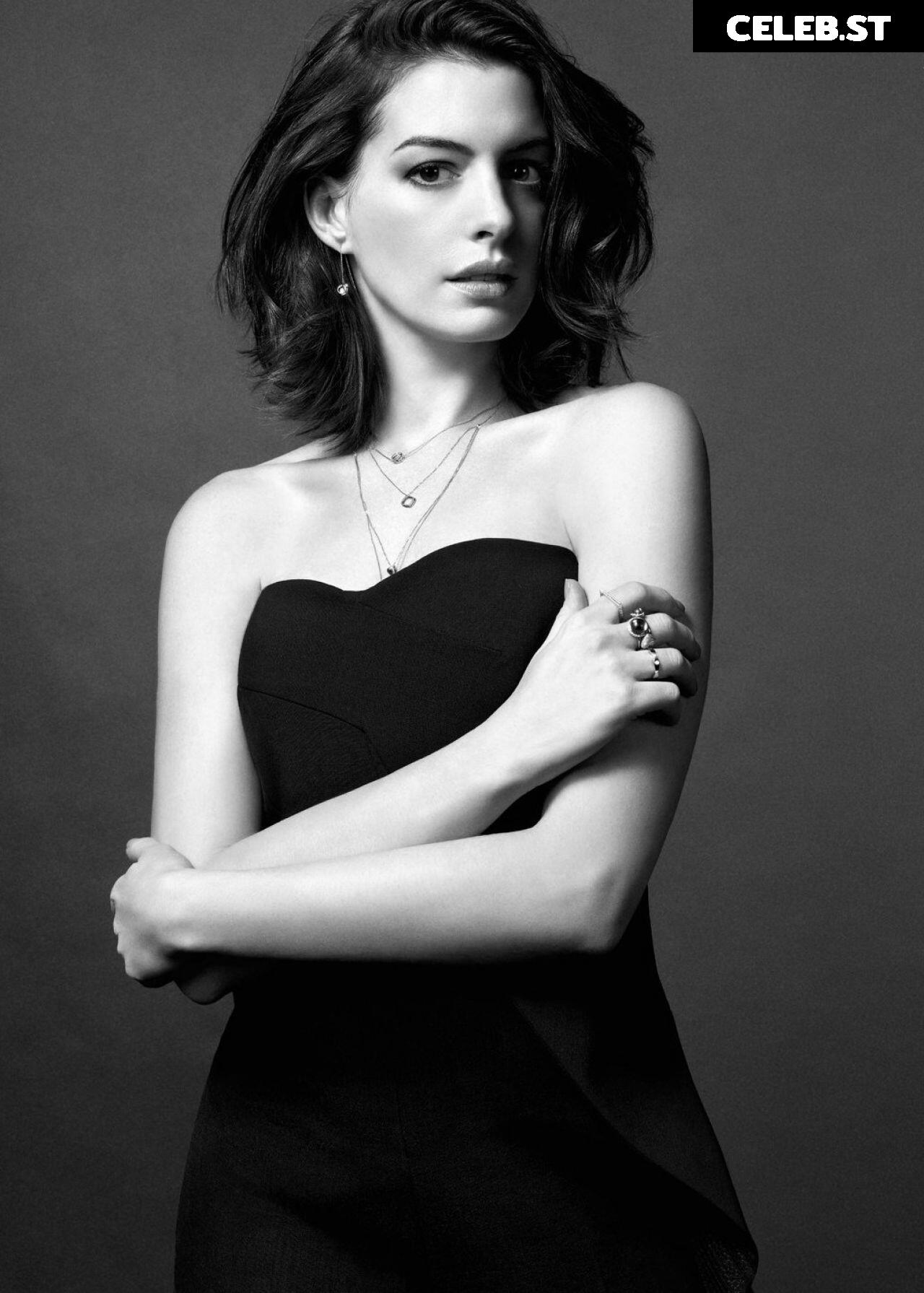 Anne Hathaway Image 2851763