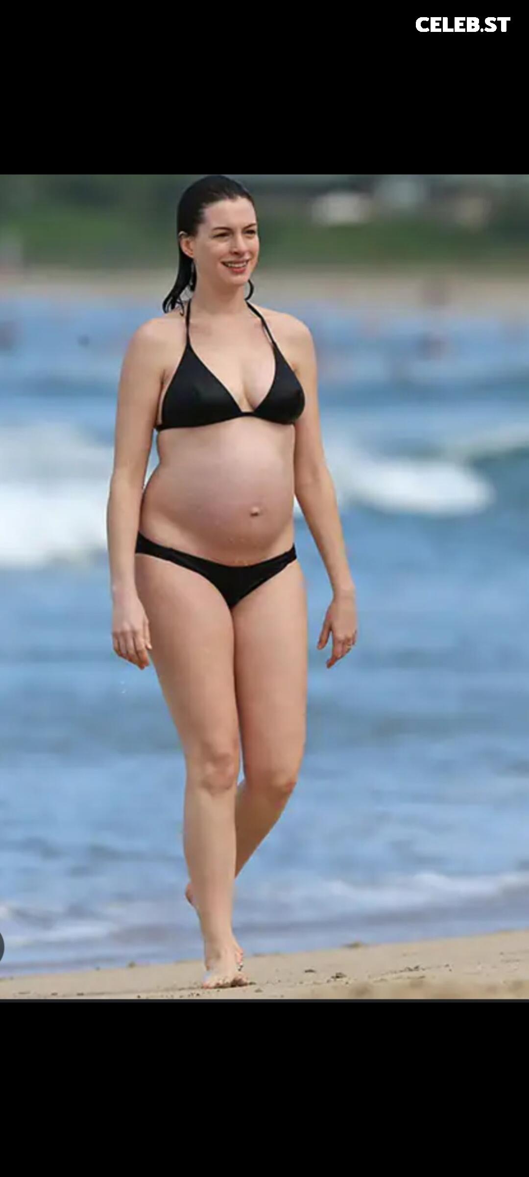 Anne Hathaway Image 2851277