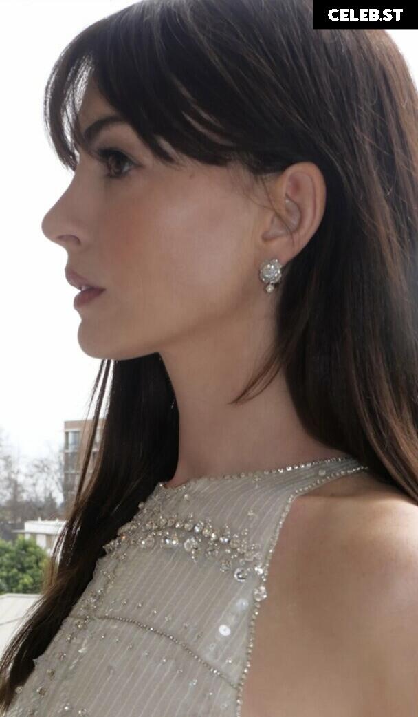 Anne Hathaway Image 2852560